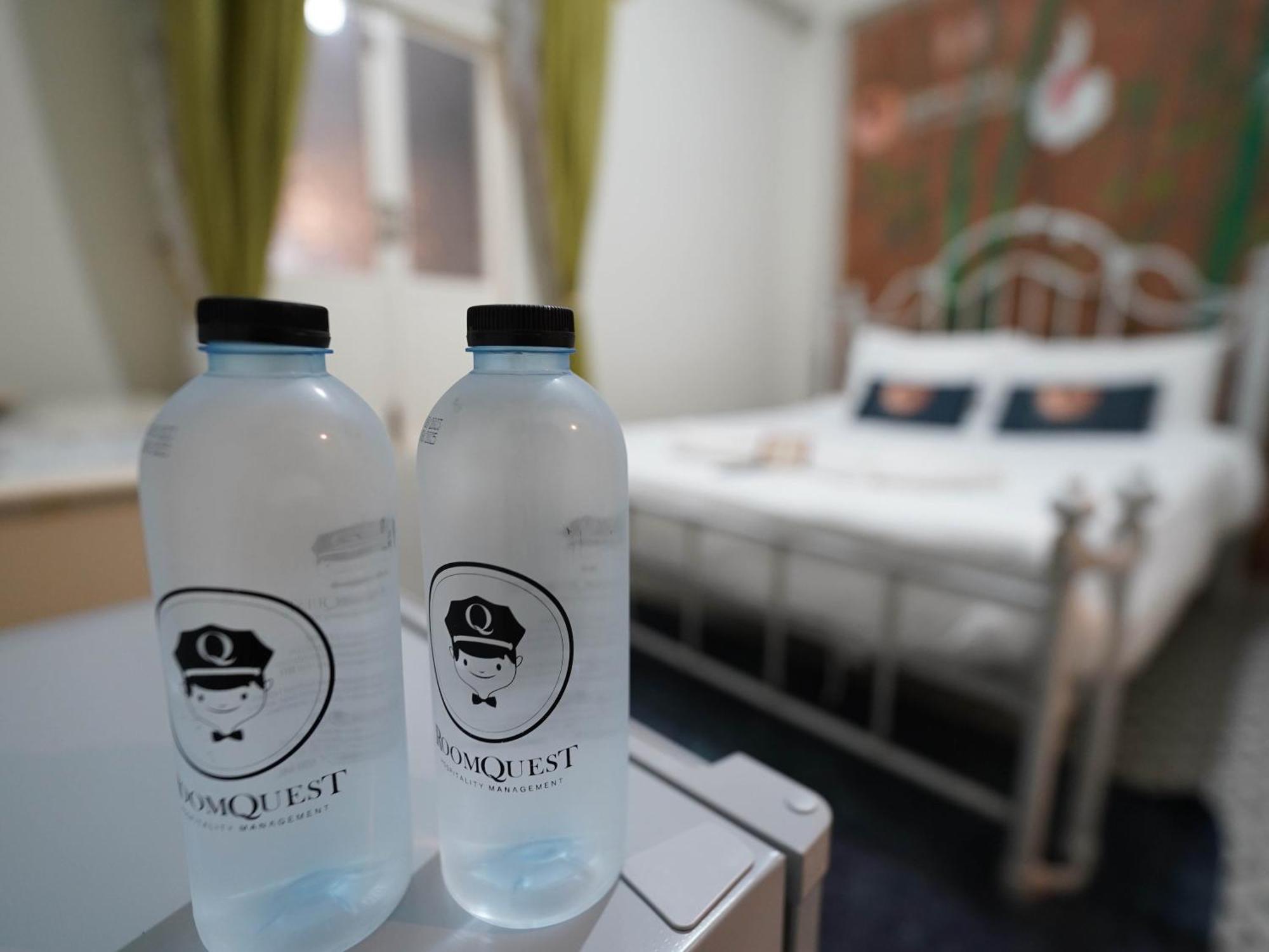 2499 Heritage Chinatown Bangkok Hotel By Roomquest Exterior photo