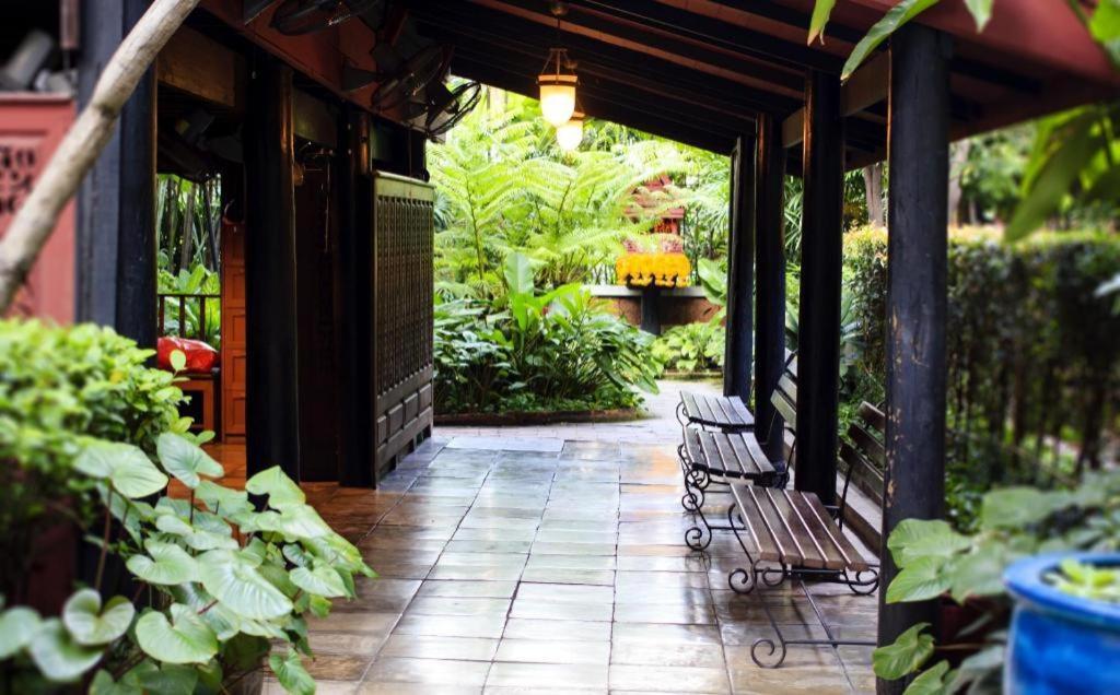 2499 Heritage Chinatown Bangkok Hotel By Roomquest Exterior photo